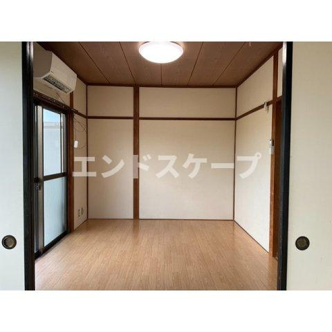 下佐野第2コーポの居間・リビング|高崎、前橋のお部屋探しはエンドスケープまで！お客様の理想お聞かせ下さい♪