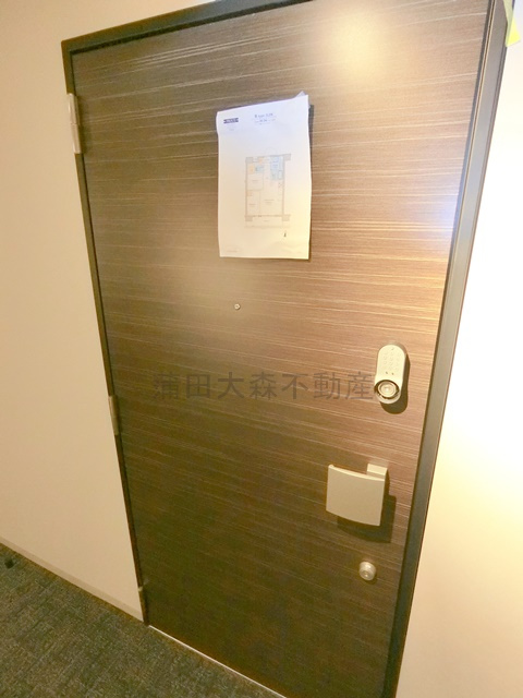 プラウドフラット西蒲田の玄関