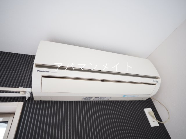 【設備】 | アルトクローネ | エアコン付きです