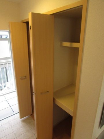 ＳＴＯＮＥＳ錦町の内装