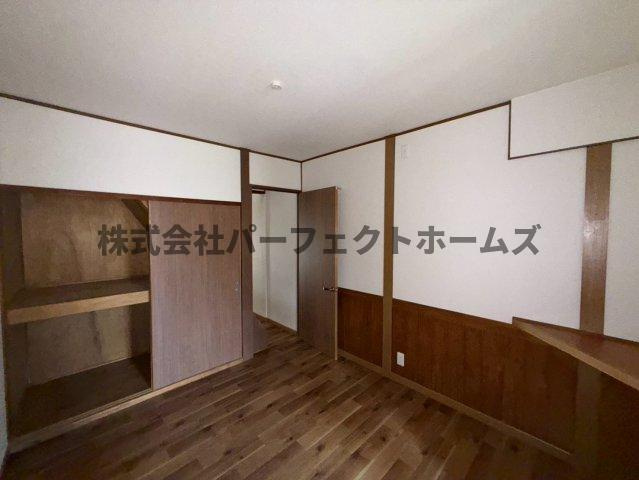 星丘1丁目テラスハウス　賃貸の洋室|使い勝手のいい洋室です