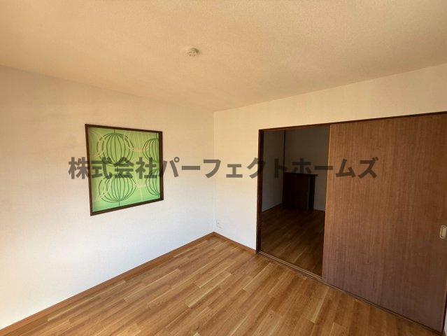 星丘1丁目テラスハウス　賃貸の洋室|きれいな洋室です