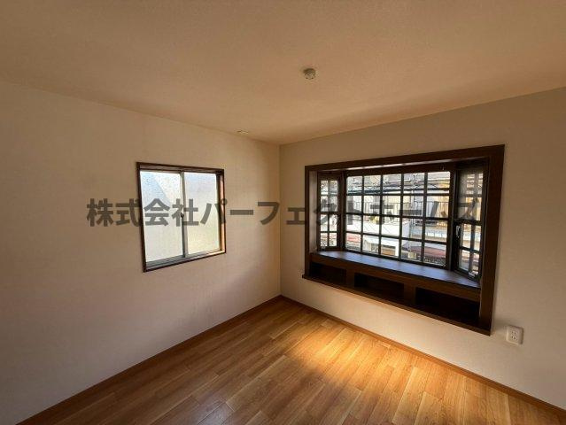 星丘1丁目テラスハウス　賃貸の洋室|広々とした洋室です