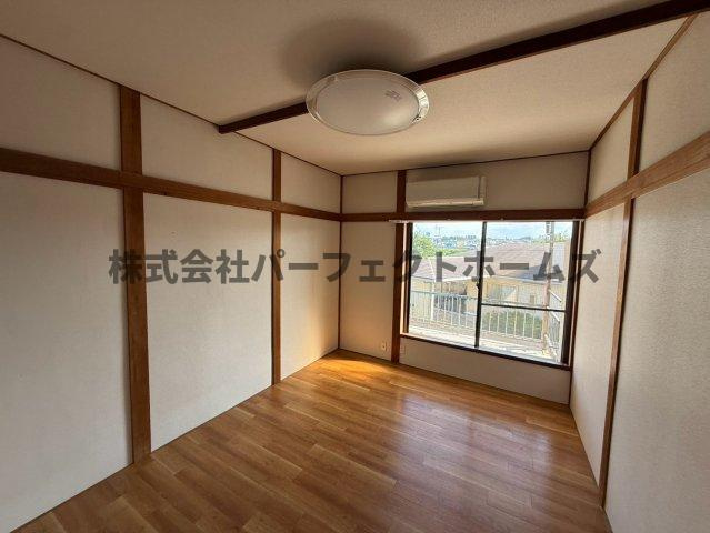 星丘1丁目テラスハウス　賃貸の洋室|使い勝手のいい洋室です