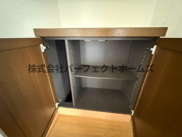 星丘1丁目テラスハウス　賃貸の収納|大きなスペースがあり、収納には困りません