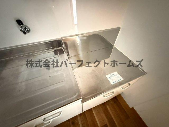 星丘1丁目テラスハウス　賃貸のキッチン|キッチンでお料理をお楽しみください