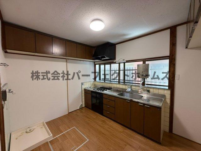 上神田1丁目戸建　賃貸のキッチン|お料理しやすいキッチンです
