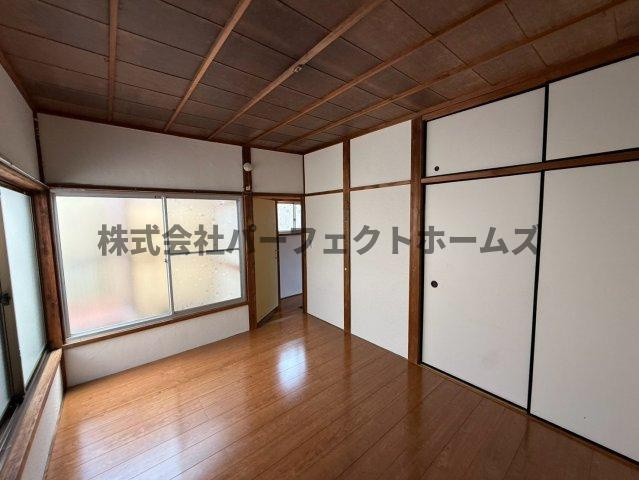 上神田1丁目戸建　賃貸の洋室|広々とした洋室です
