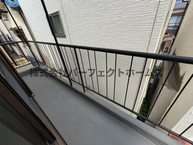 上神田1丁目戸建　賃貸のバルコニー|暖かな日差しのふりそそぐバルコニー