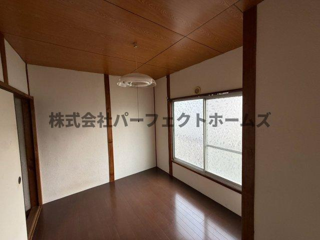 高柳2丁目テラスハウス　賃貸の洋室|広々とした洋室です