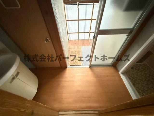 高柳2丁目テラスハウス　賃貸の洗面所|忙しい朝には欠かせない洗面所です
