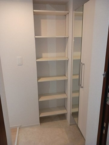 トロワグラースの玄関|きれいな玄関です