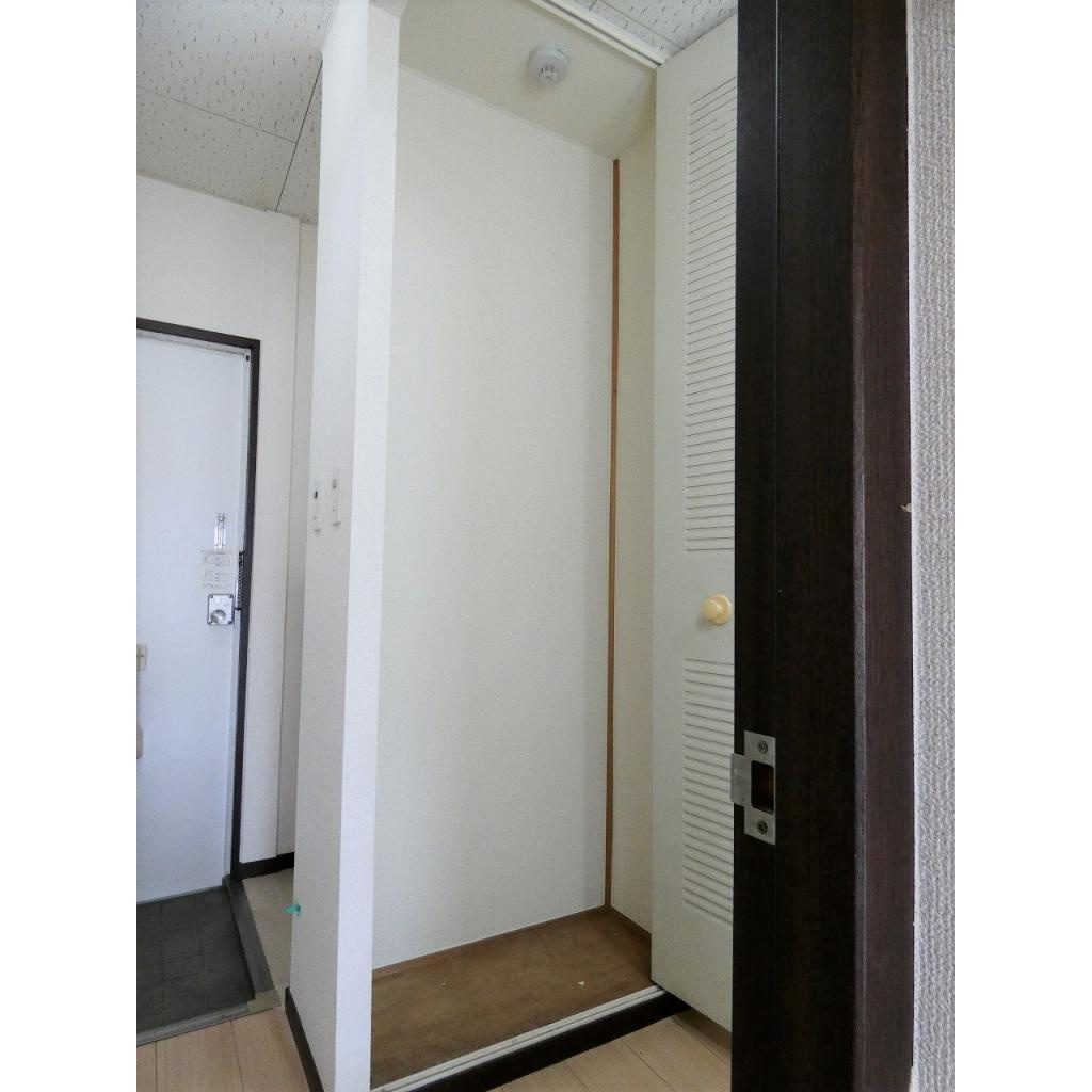 アーバンヒルズ成城　Ａ棟の収納|専用の収納スペースです