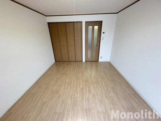 フローレスハタの内装