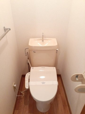 【トイレ】 | 西浜ハイツ | 落ち着いた色調のトイレです