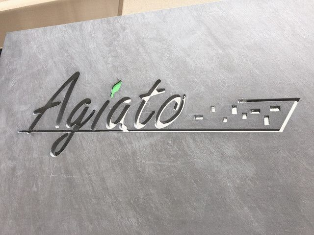 アジャートのエントランス