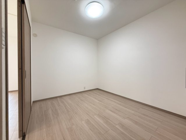 スカイハイツ新町／４Fの洋室