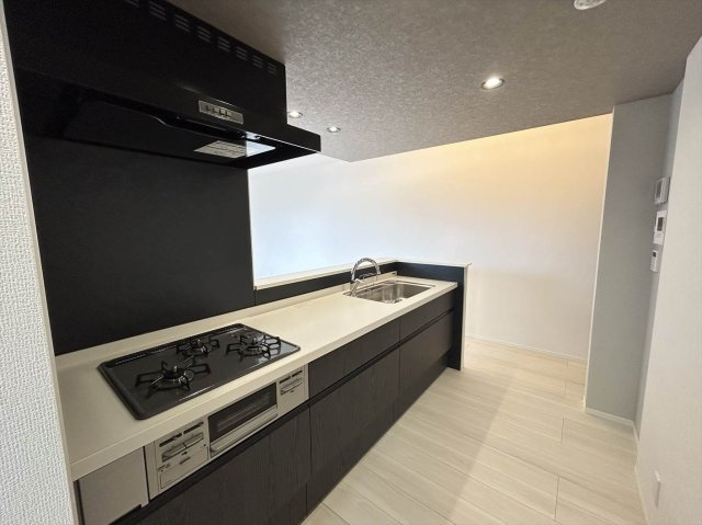 グランフィールド・イオのキッチン|同タイプの間取りの参考写真です。
