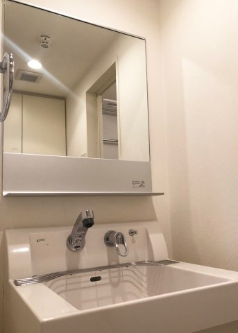 プラウドフラット早稲田の独立洗面台|※参考写真