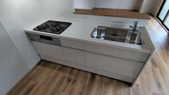 モア・ルミエール