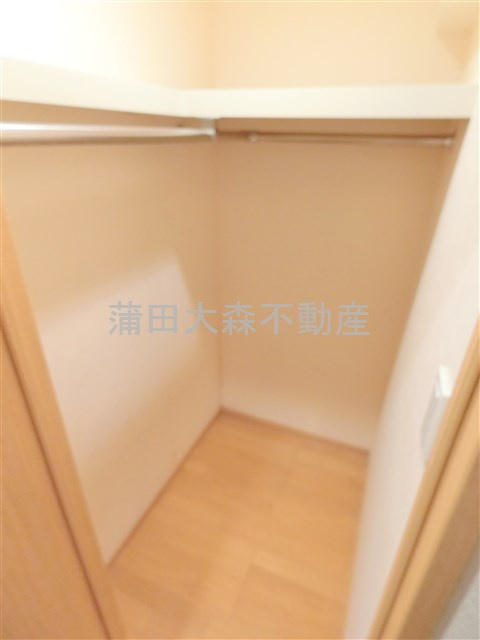 ルーブル蒲田弐番館の収納|大型収納　ウォークインクローゼット