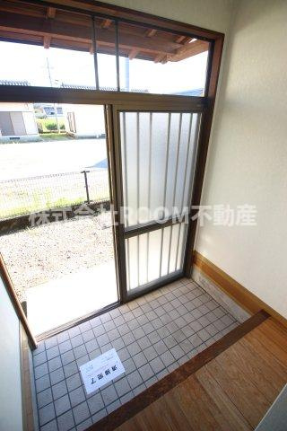細木貸家の玄関|きれいな玄関です