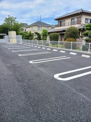 【駐車場】 | オネスティ | カースペースがあります
