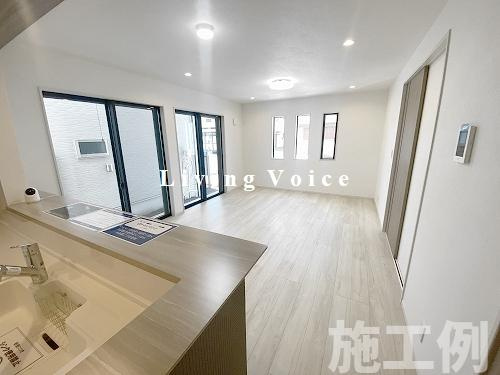 【居間・リビング】 | 【仲介手数料０円】茅ヶ崎市甘沼4期　新築一戸建て　全4棟 | 茅ヶ崎市甘沼4期　新築一戸建て　全4棟