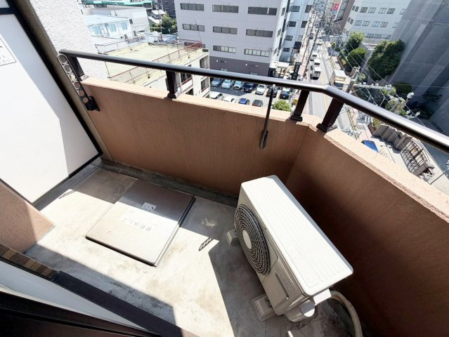 ストリーム江坂のバルコニー