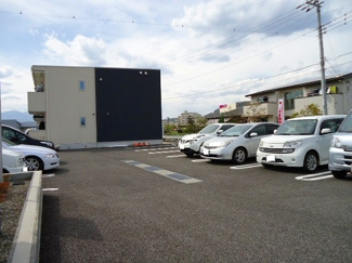 【駐車場】 | ジェイ－リュート　ヴィラ
