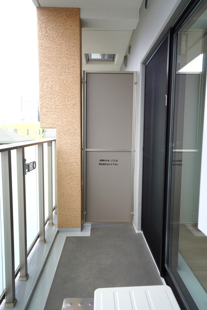 Ｊ．ＧＲＡＮ　Ｃｏｕｒｔ　品川西大井ＥＡＳＴのバルコニー|※写真は同タイプ住戸です。