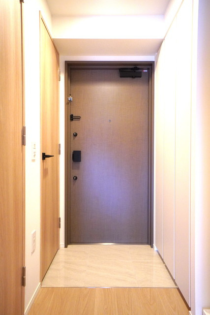 Ｊ．ＧＲＡＮ　Ｃｏｕｒｔ　品川西大井ＥＡＳＴの玄関|※写真は同タイプ住戸です。