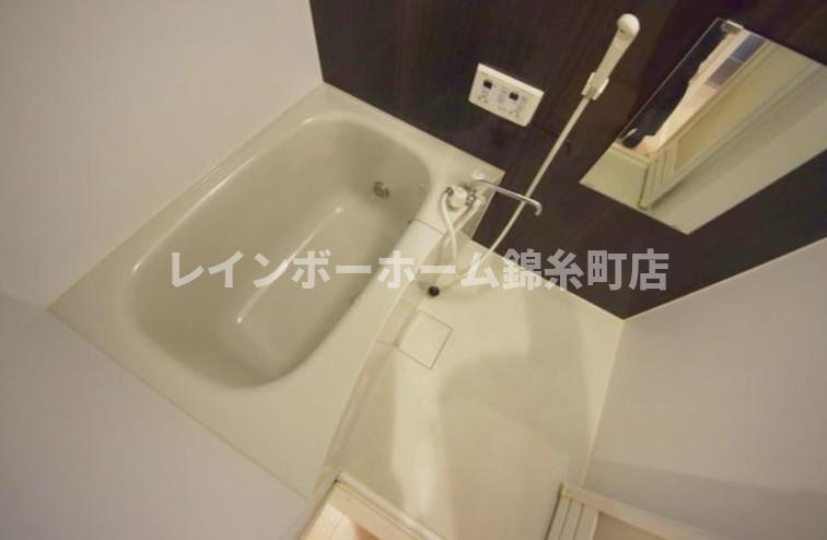 フローラ平井の浴室