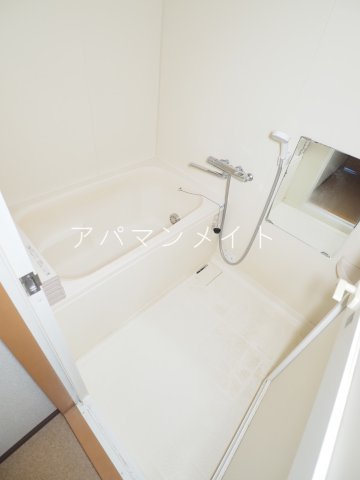 【浴室】 | ヒルシュガッセ | 日々の暮らしに欠かせないお風呂です