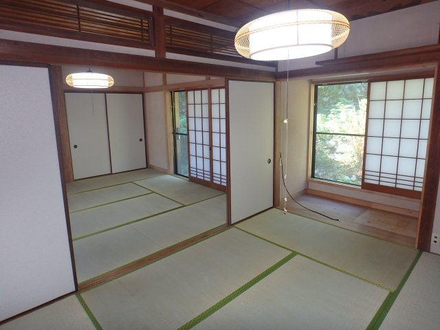 S1771H　箕作大型中古住宅の和室|和室があれば客間としても活用できます