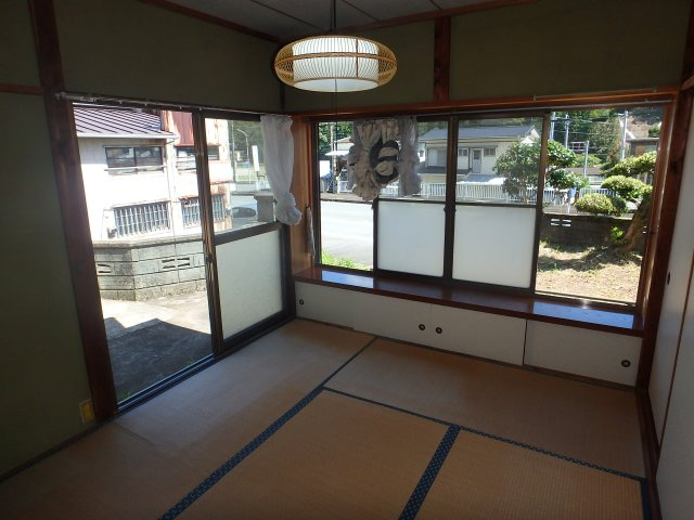 S1771H　箕作大型中古住宅の和室|和室があれば客間としても活用できます