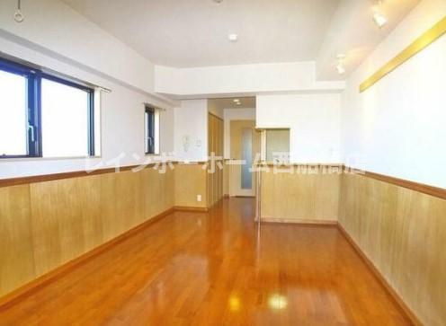 ペリエ市川Ⅰの居間・リビング|※別部屋参考写真。