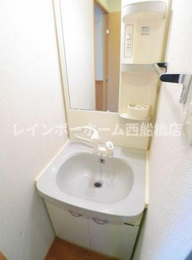 ペリエ市川Ⅰの洗面所|※別部屋参考写真。
