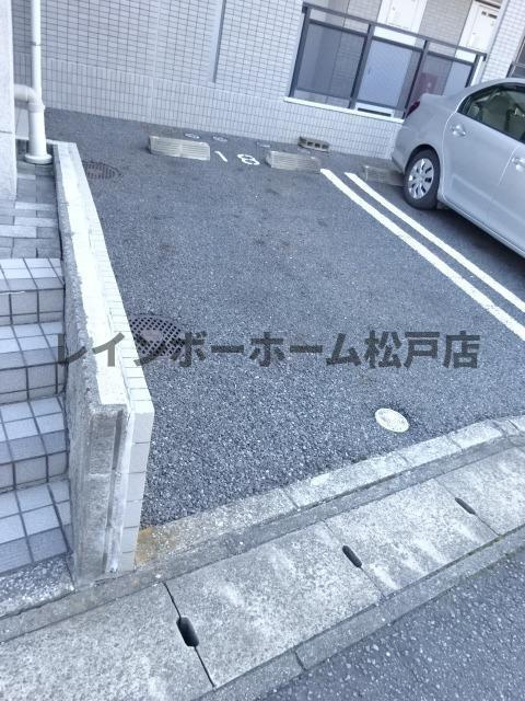 【非対面対応】接客・申込・契約オンライン！LINE×相談可！の駐車場