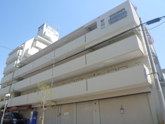ジュエリー山手の外観