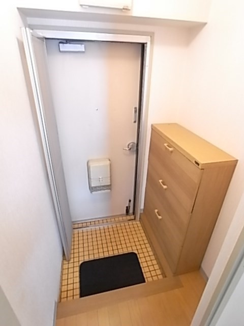 ジュエリー山手の玄関