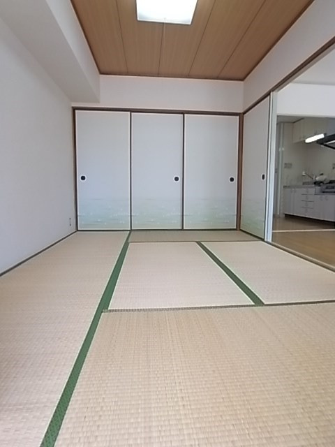 ジュエリー山手の寝室