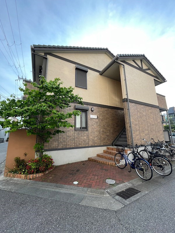 セジュール西代Ⅰ　A棟の外観