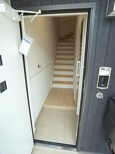 カーサカメリアの玄関