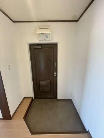 落合農住団地E棟の玄関