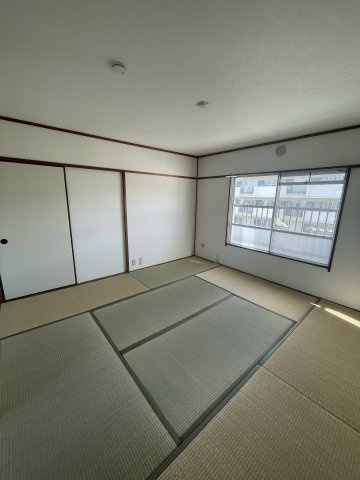 落合農住団地E棟の寝室