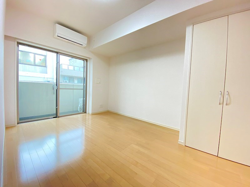ラクラス学芸大学の玄関