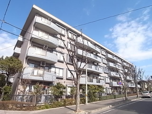 ドルチェ甲子園の外観
