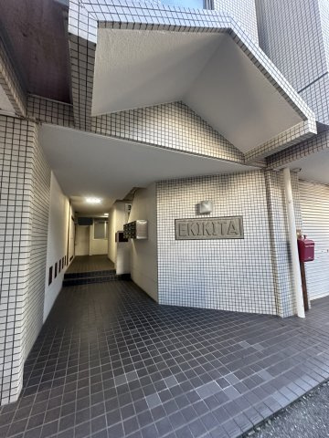 駅北ビルのエントランス