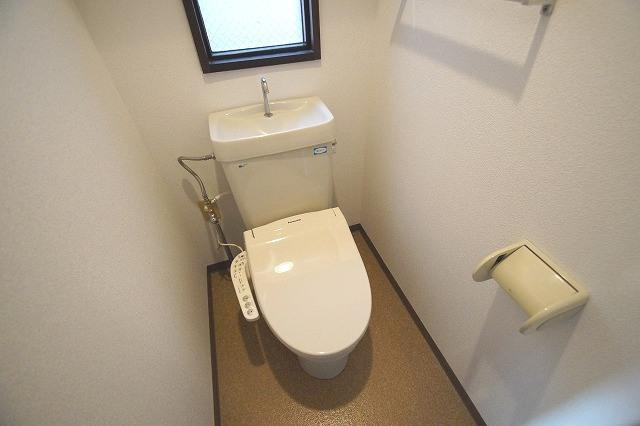 パラージュ西新のトイレ